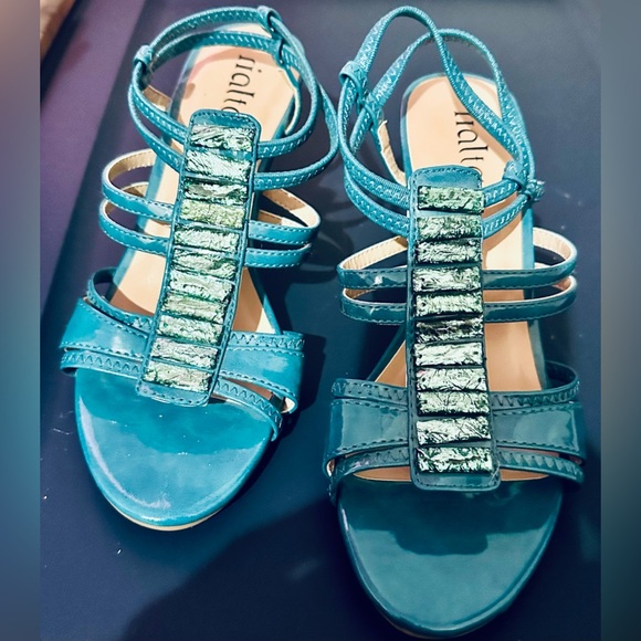 NEW Rialto Turquoise Kitten Heels with Open Top Beautiful 6.5 US M - Picture 4 of 16